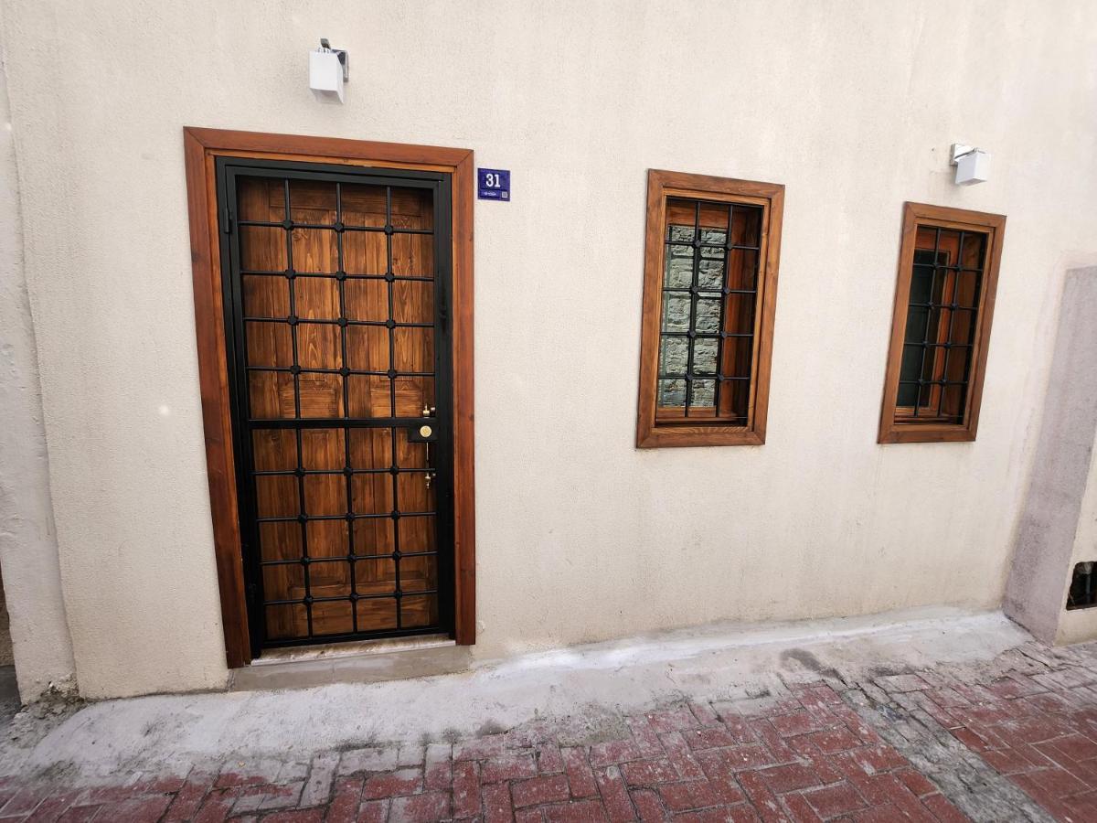Traumhaus Mitten In Der City 60 Meter Zum Meer Kusadası Kültér fotó
